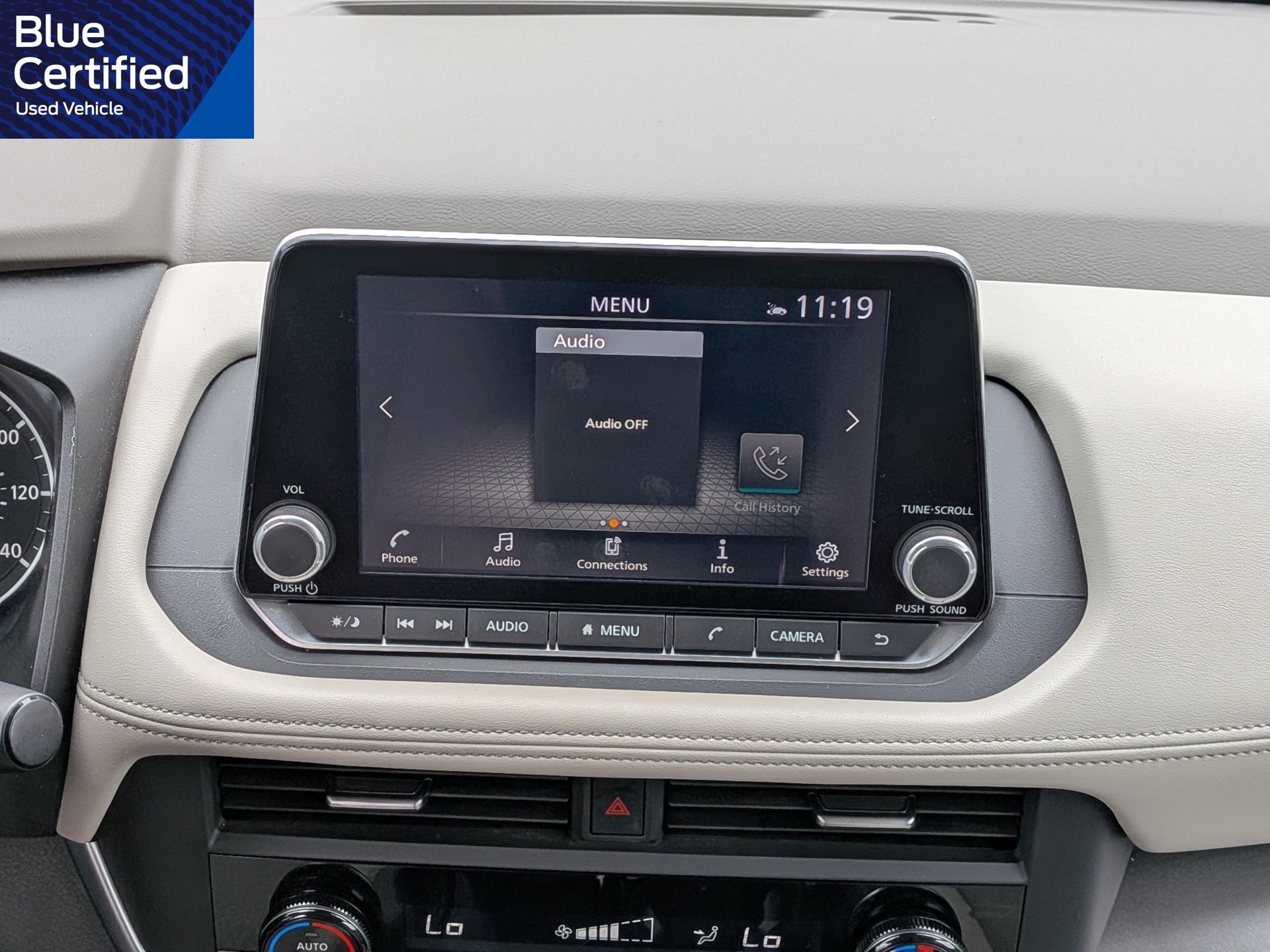 Used 2025 Nissan Rogue SV FWD image 21