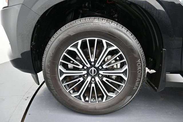 Used 2025 Nissan Armada Platinum AWD/4WD image 9