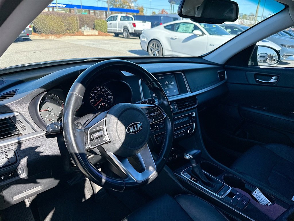 Used 2019 Kia Optima EX image 10
