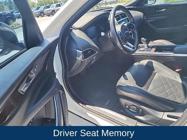 Used 2020 Jaguar XE S AWD/4WD image 11