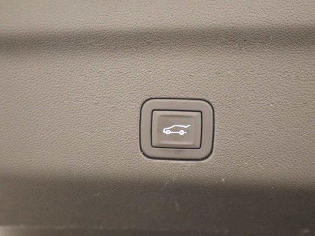 Used 2026 Chevrolet Suburban Z71 AWD/4WD image 22