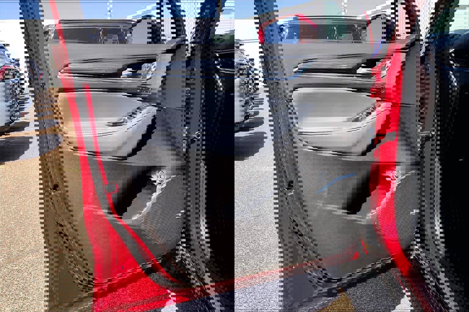 Used 2019 Buick Enclave Premium w/ Experience Buick Package FWD image 22