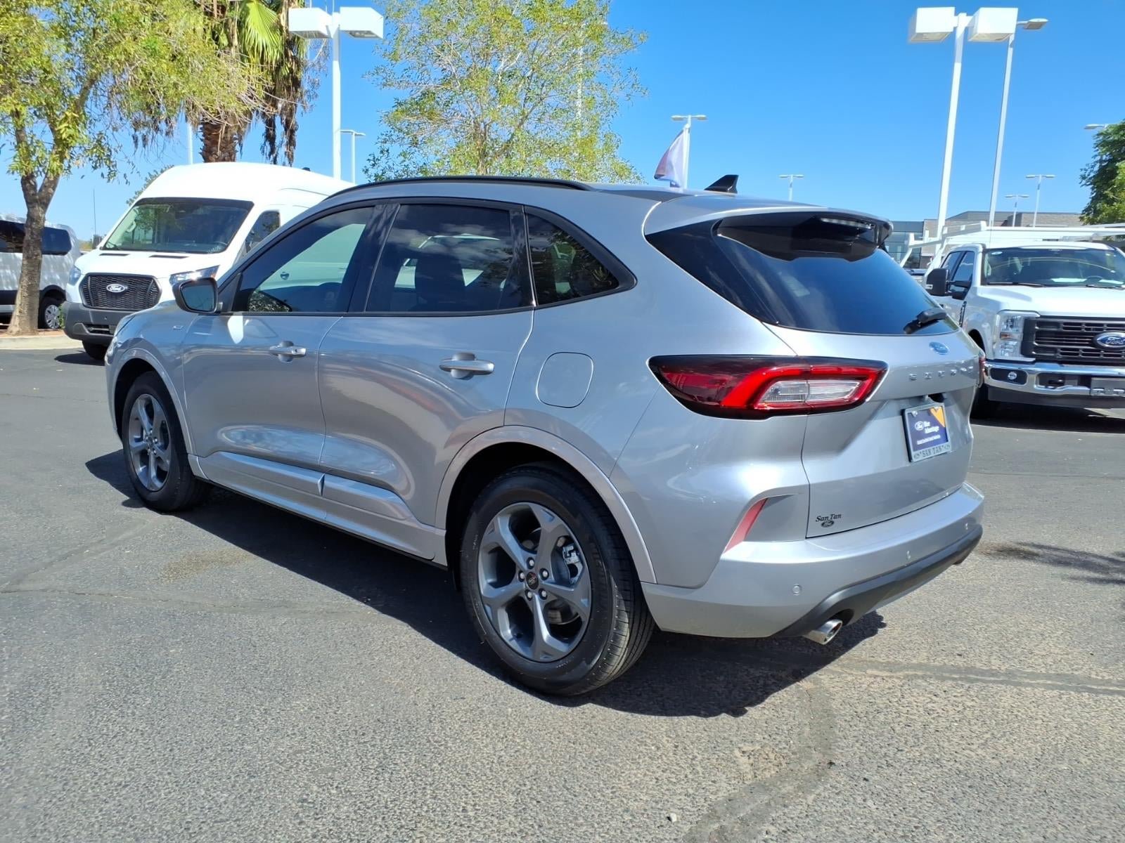 Certified 2024 Ford Escape ST-Line w/ Tech Pack #1 FWD image 6