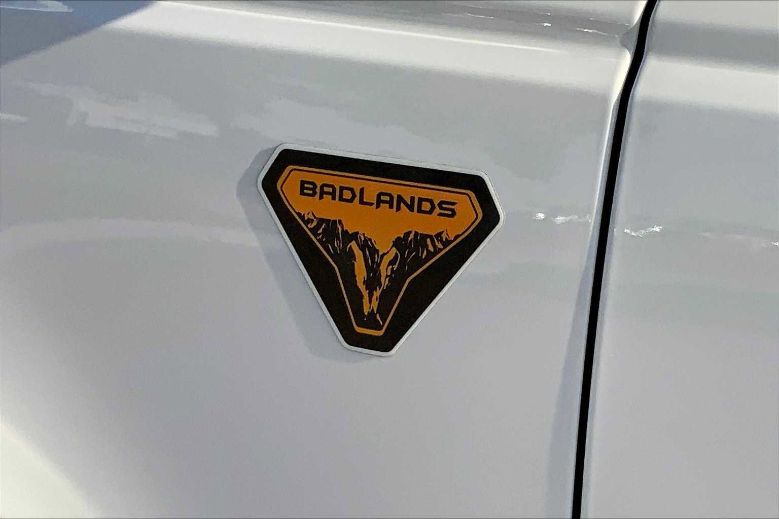 Certified 2022 Ford Bronco Badlands image 11