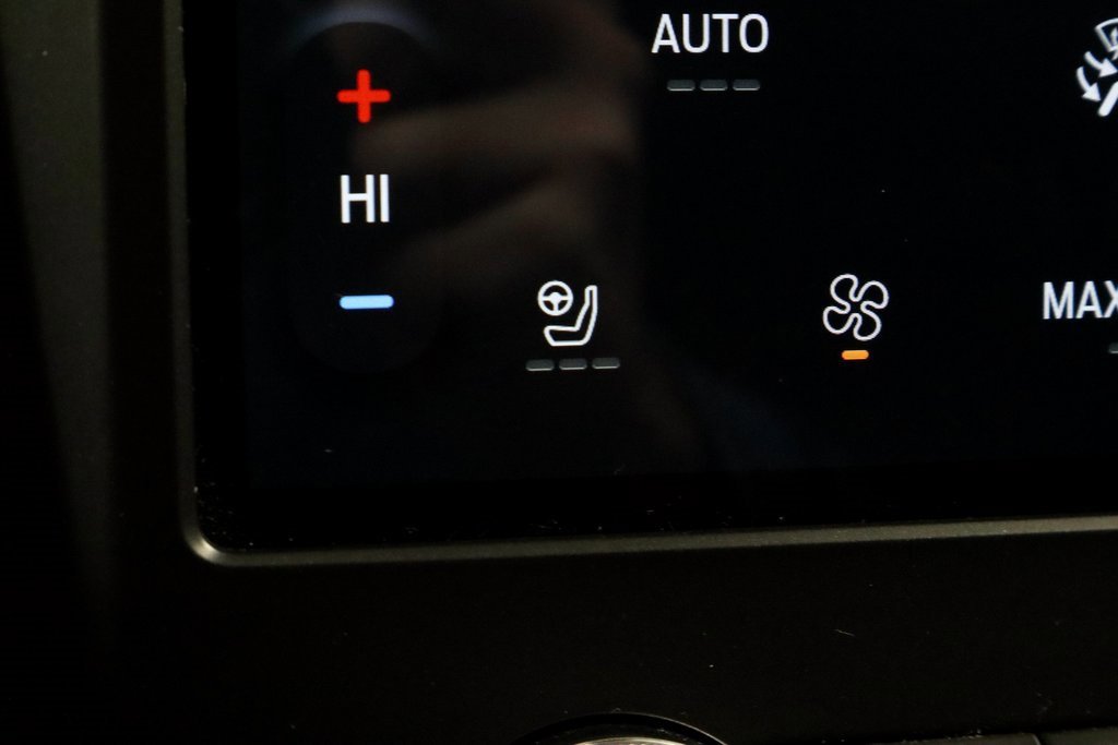 Certified 2024 Ford Edge SEL w/ Convenience Package image 4