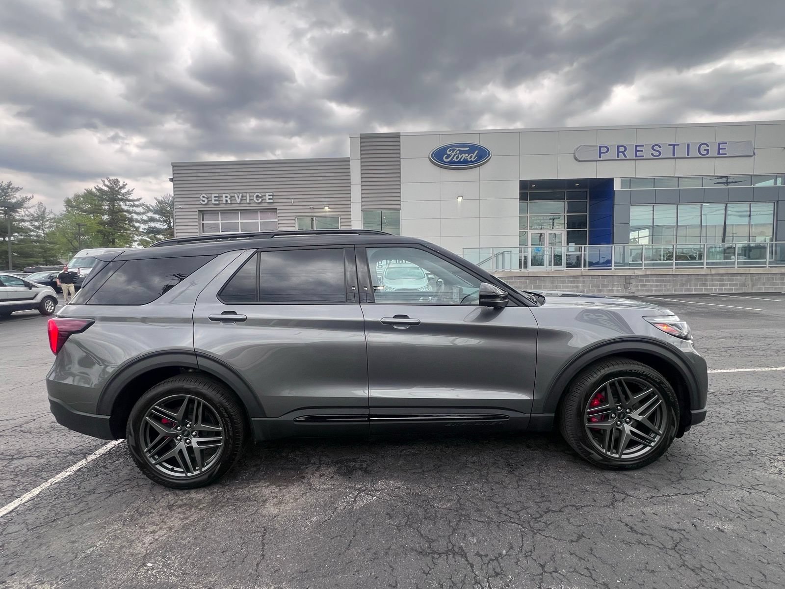 Certified 2025 Ford Explorer ST w/ Sun And Sound Package AWD/4WD image 4