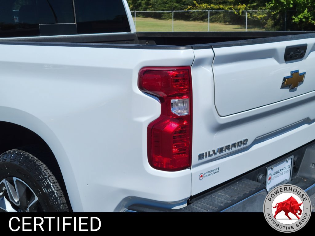 Used 2025 Chevrolet Silverado 1500 LT AWD/4WD image 13