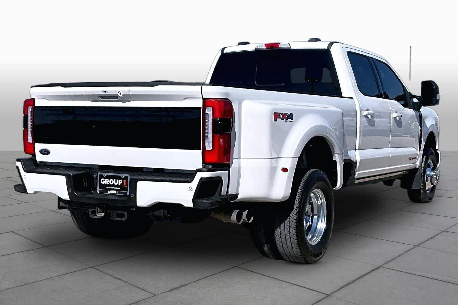 Certified 2026 Ford F350 Platinum w/ FX4 Off-Road Package AWD/4WD image 12