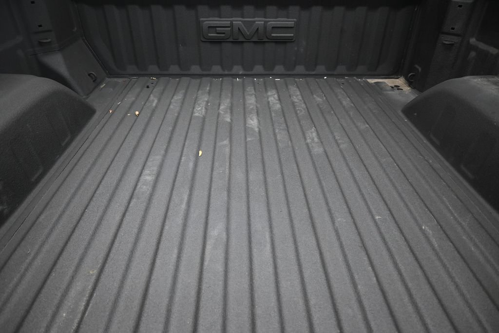 Used 2024 GMC Sierra 1500 SLT RWD image 2