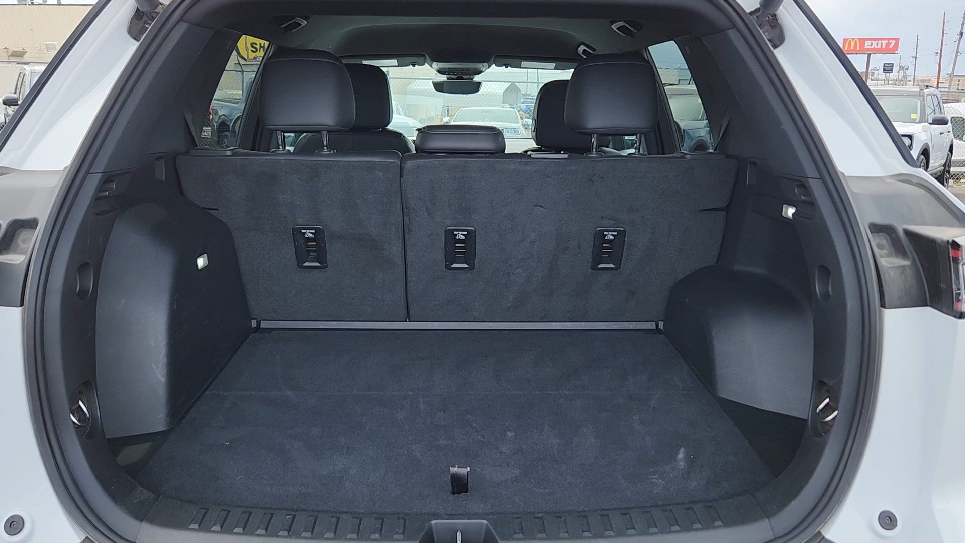 Used 2025 Chevrolet Equinox LT w/ Convenience Package II AWD/4WD image 19