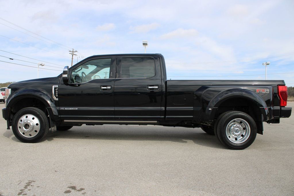 Certified 2022 Ford F450 Platinum w/ FX4 Off-Road Package image 2