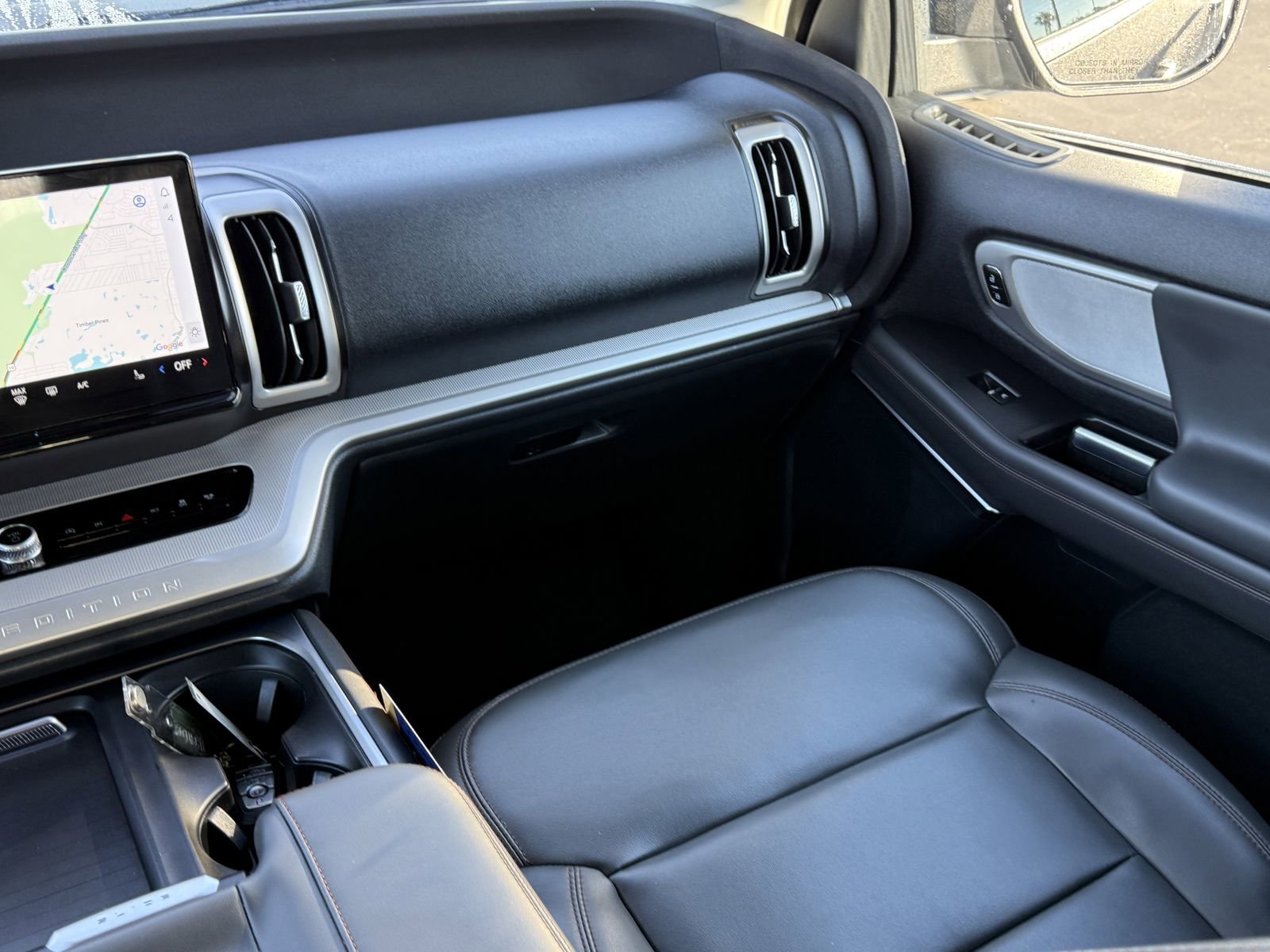 Certified 2025 Ford Expedition Active image 15