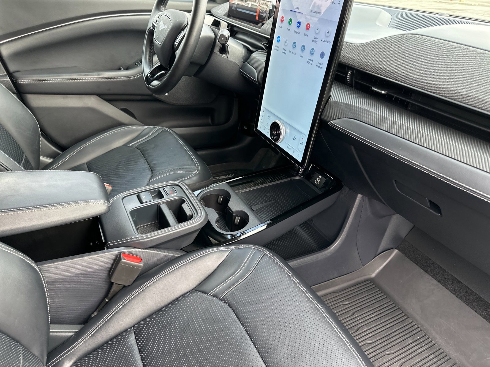 Certified 2025 Ford Mustang Mach-E Premium image 16