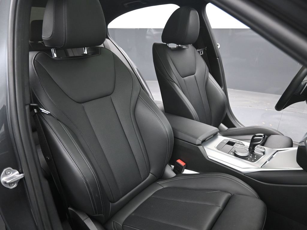 Used 2022 BMW 330i Sedan image 21