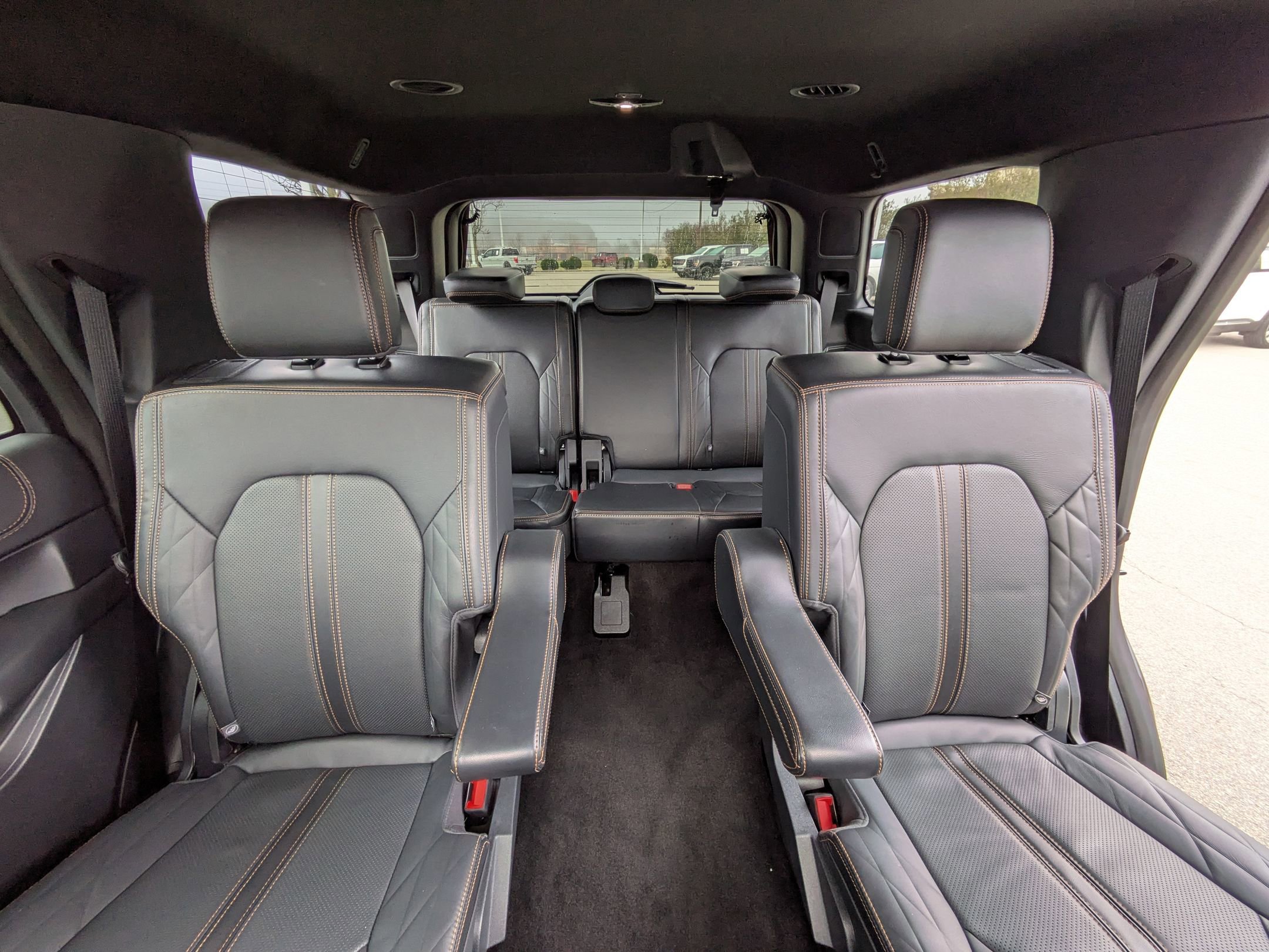 Certified 2023 Ford Expedition Platinum image 30