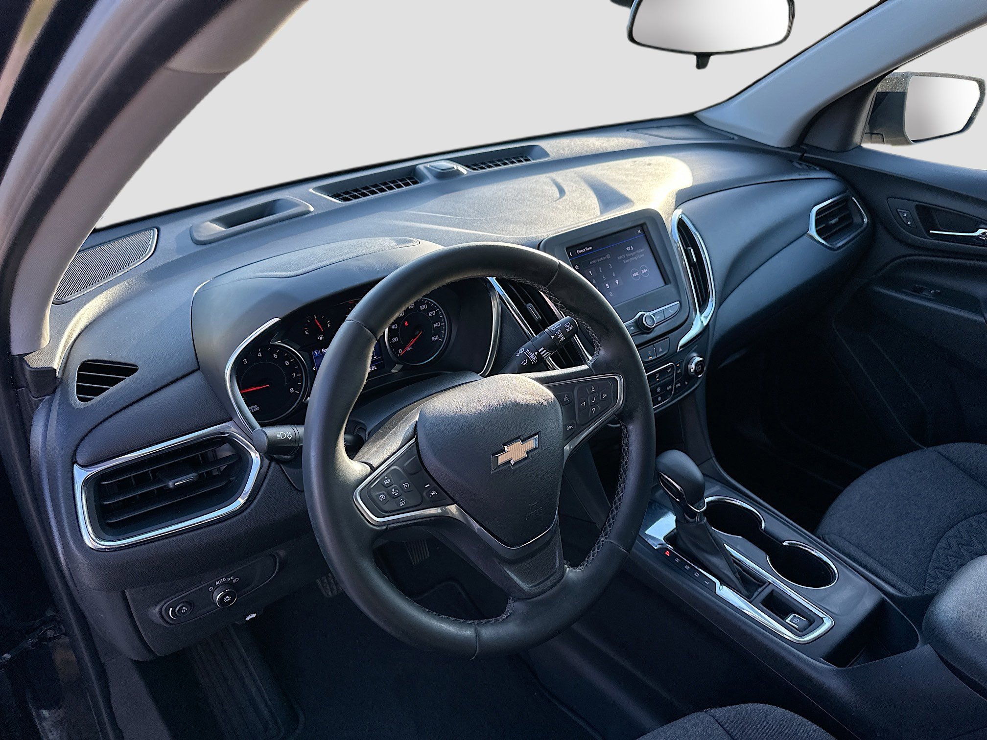 Used 2023 Chevrolet Equinox LT image 9