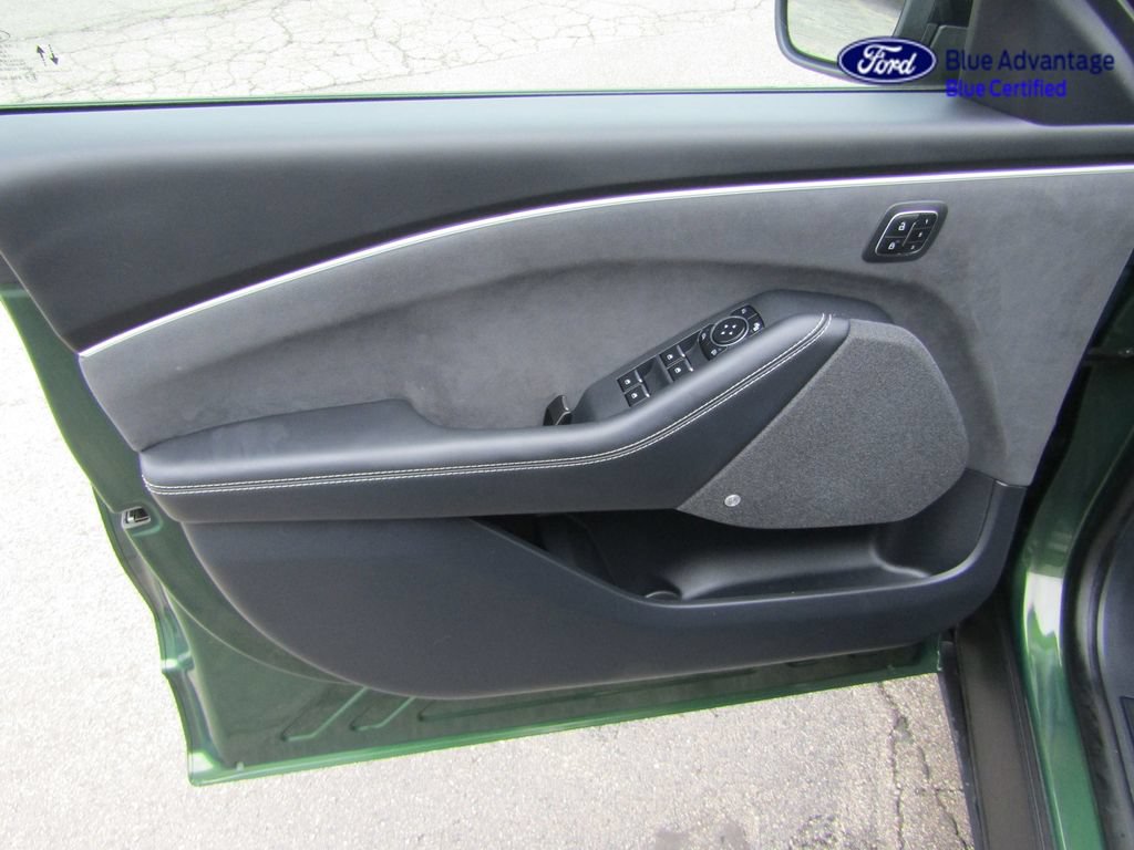 Certified 2025 Ford Mustang Mach-E GT AWD/4WD image 19