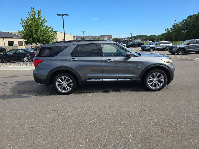 Certified 2023 Ford Explorer XLT w/ Equipment Group 202A AWD/4WD image 8