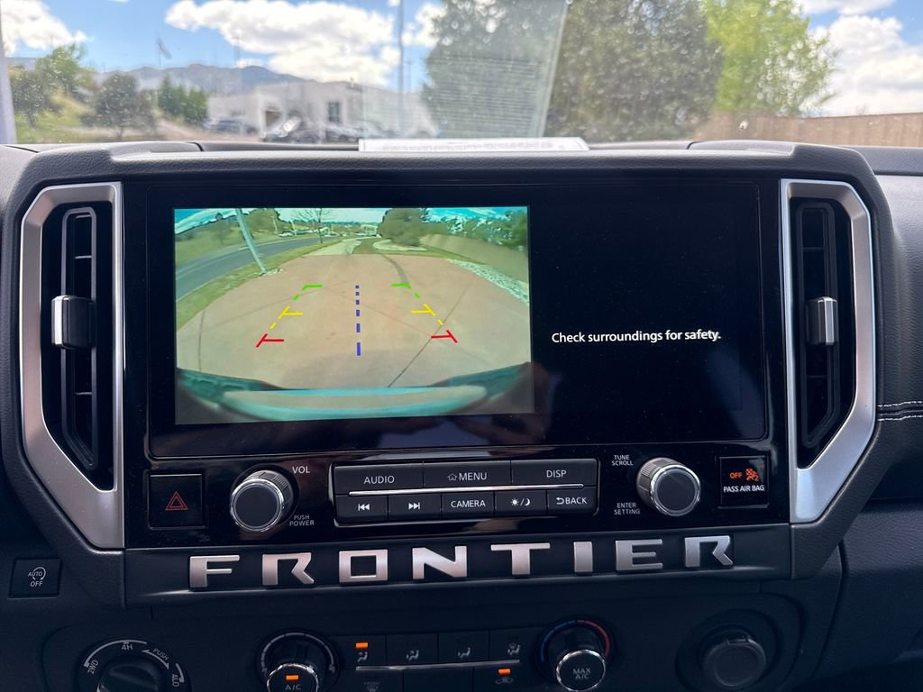 Used 2025 Nissan Frontier SV AWD/4WD image 19