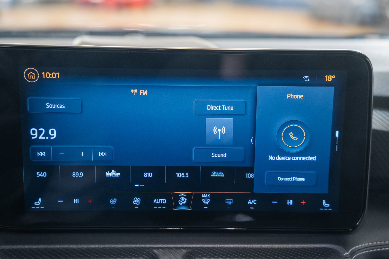 Certified 2025 Ford Mustang Premium w/ Wheel & Stripe Package image 26