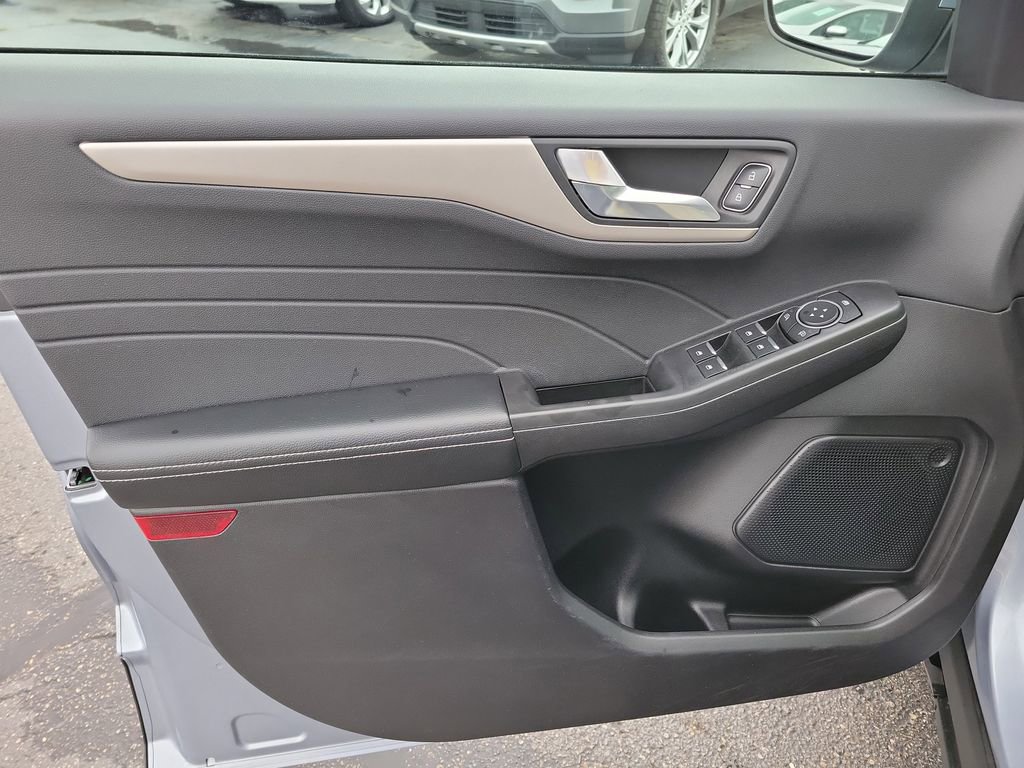 Certified 2022 Ford Escape SEL FWD image 22