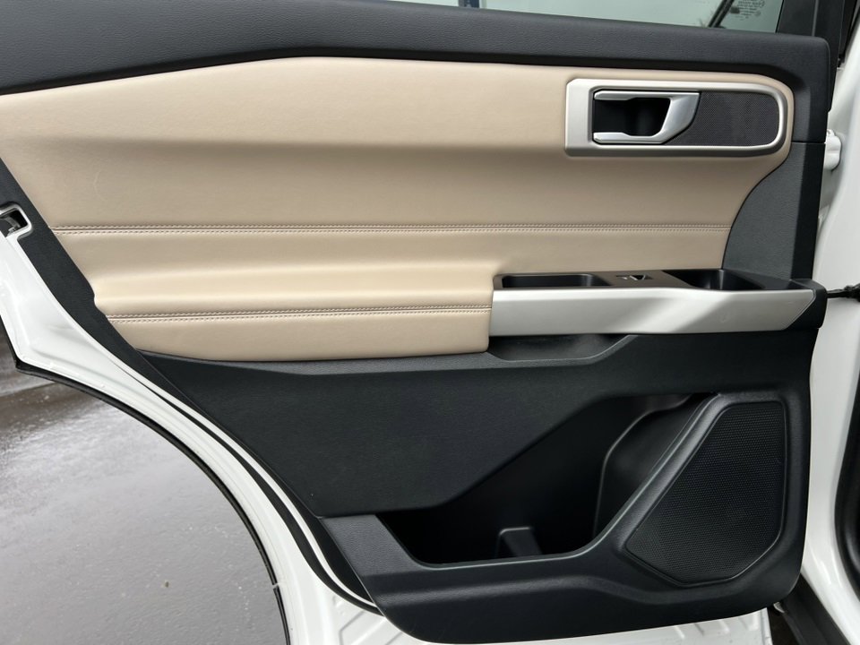 Certified 2023 Ford Explorer XLT w/ Equipment Group 202A image 35