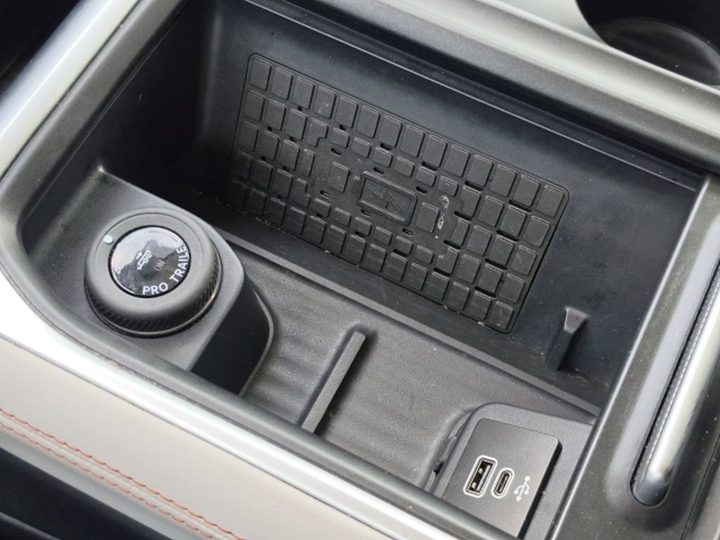 Certified 2025 Ford Expedition Active RWD image 30