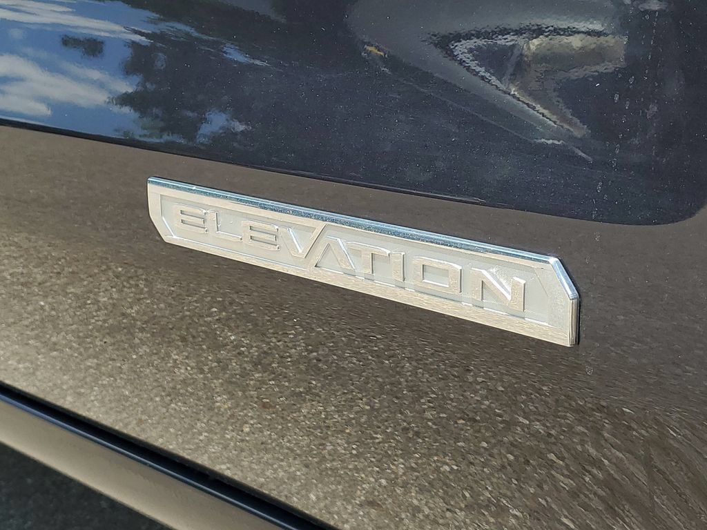 Used 2025 GMC Sierra 1500 Elevation w/ Preferred Package AWD/4WD image 7