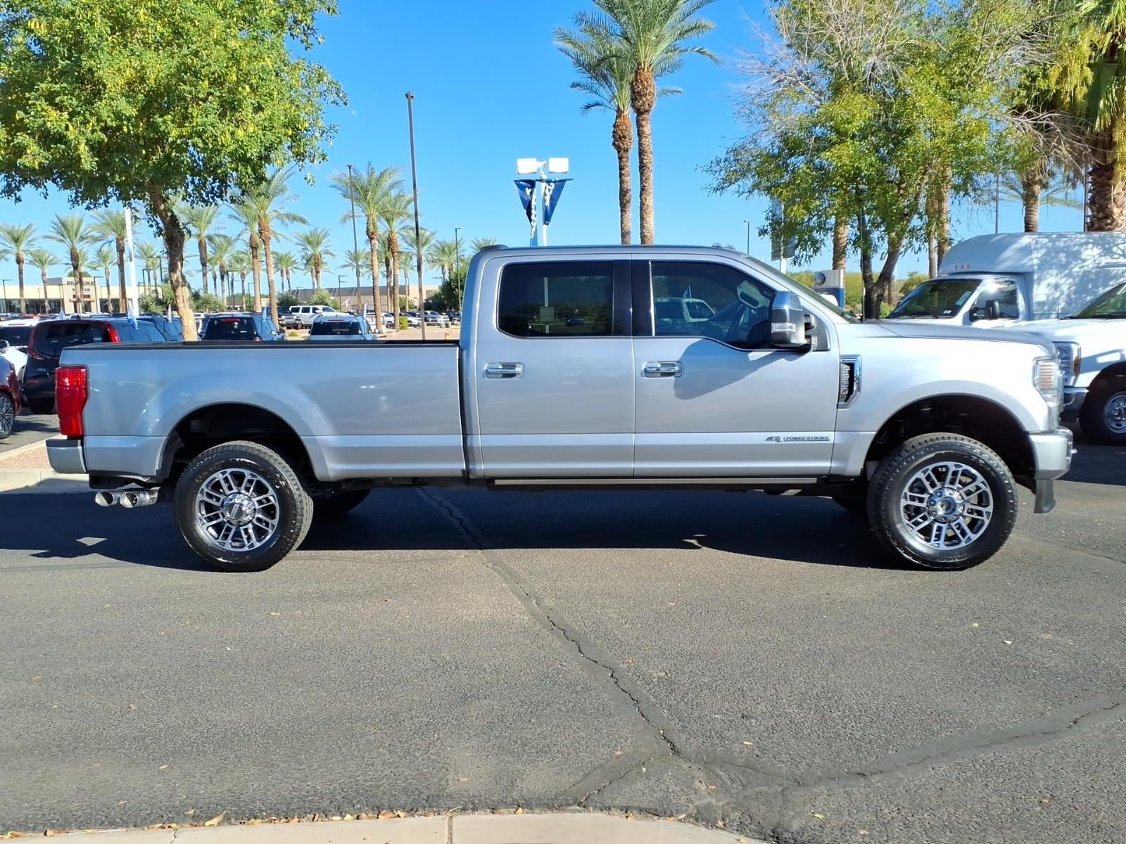 Certified 2022 Ford F350 Platinum AWD/4WD image 3