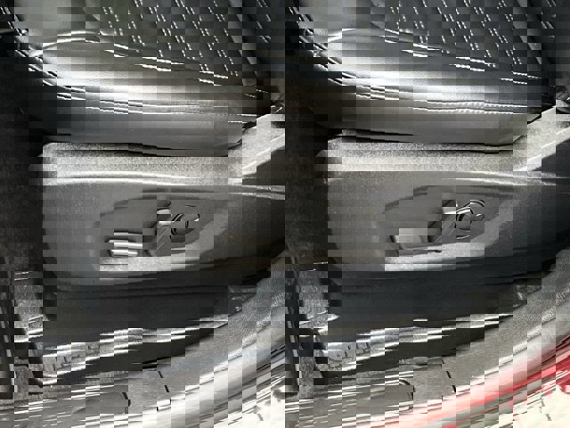 Certified 2024 Ford Edge SEL w/ Convenience Package image 16