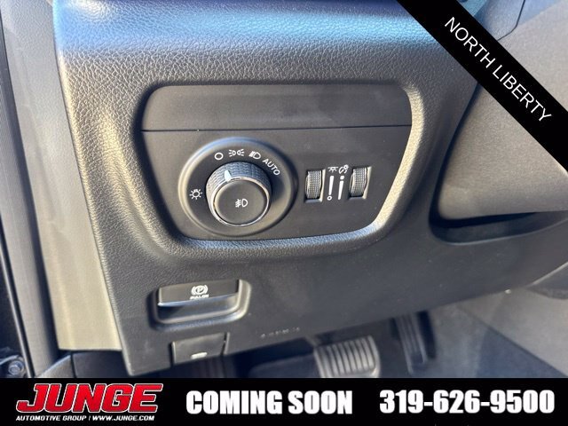Used 2024 Jeep Grand Cherokee Summit AWD/4WD image 24
