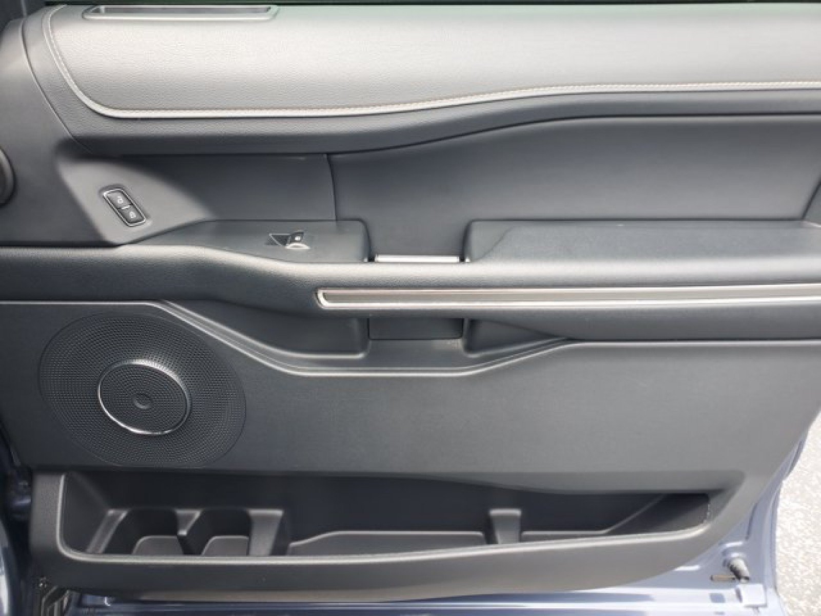 Certified 2023 Ford Expedition XLT RWD image 39