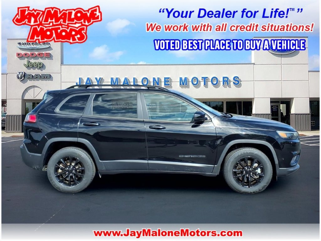 Used 2023 Jeep Cherokee Altitude Lux