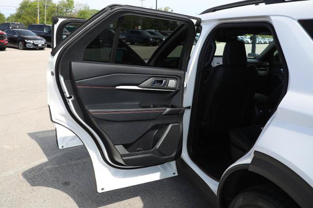 Certified 2025 Ford Explorer ST AWD/4WD image 32