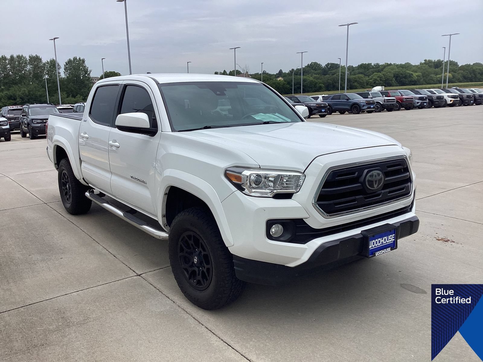 Used 2019 Toyota Tacoma SR5 AWD/4WD image 4