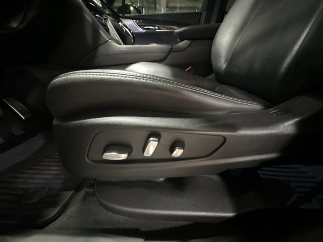 Used 2020 Cadillac XT6 Sport AWD/4WD image 18