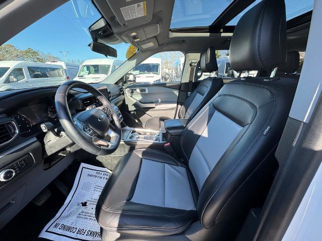 Certified 2022 Ford Explorer XLT w/ Equipment Group 202A image 16