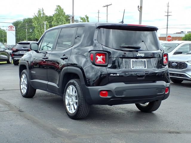 Used 2023 Jeep Renegade Latitude AWD/4WD image 7