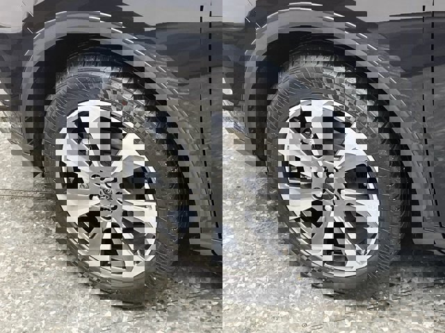 Certified 2024 Ford Escape Platinum image 40