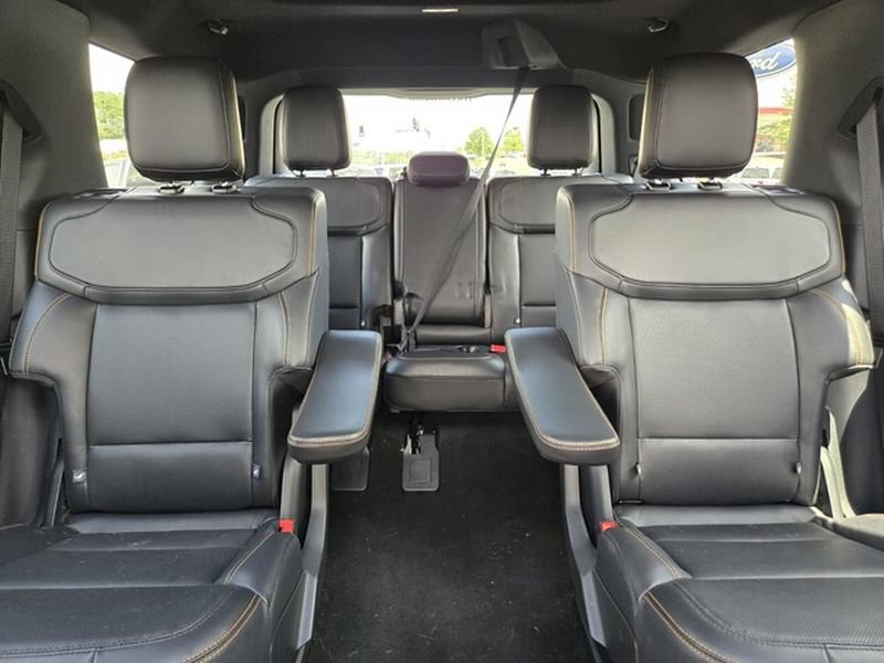 Certified 2025 Ford Expedition Tremor AWD/4WD image 11