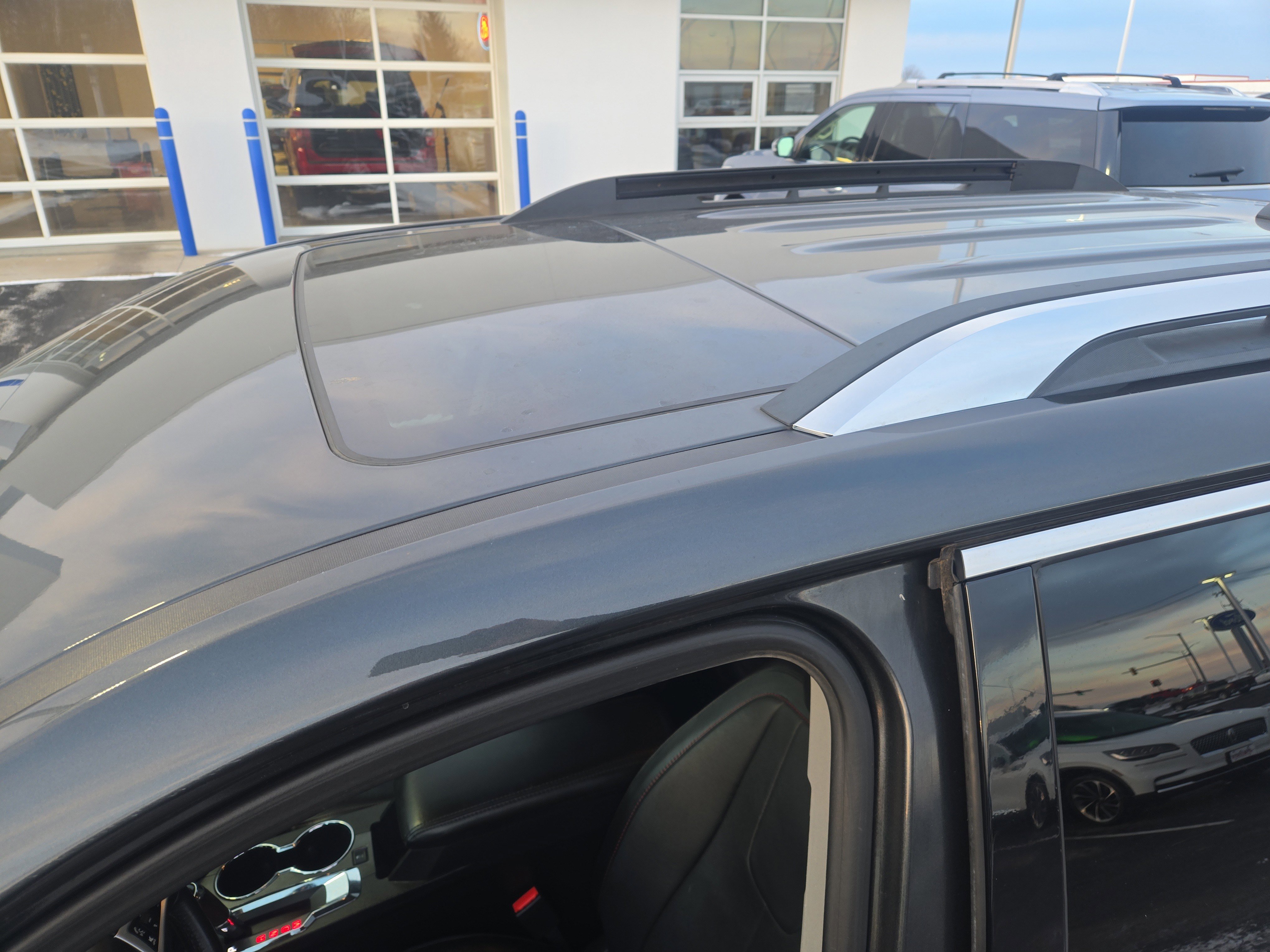 Used 2017 GMC Terrain SLT w/ Open Road Package image 25