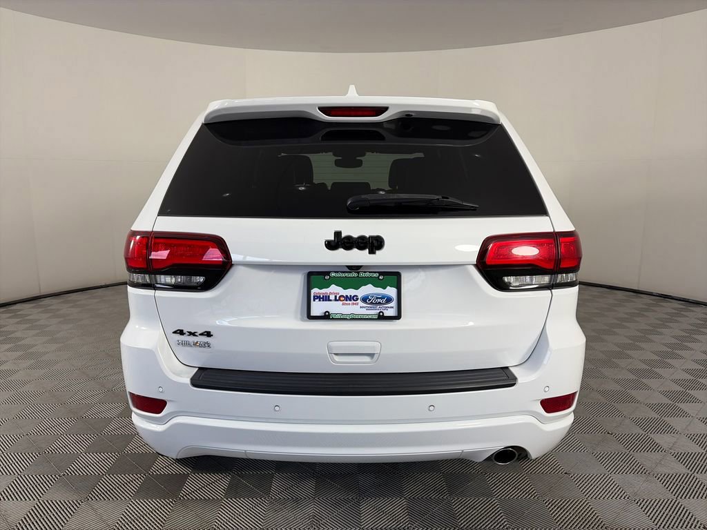 Used 2019 Jeep Grand Cherokee Altitude image 4