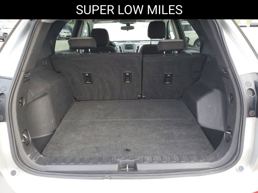 Used 2019 Chevrolet Equinox LS w/ LS Convenience Package image 6