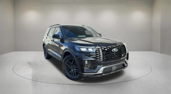 Certified 2026 Ford Explorer ST-Line w/ ST-Line Street Pack