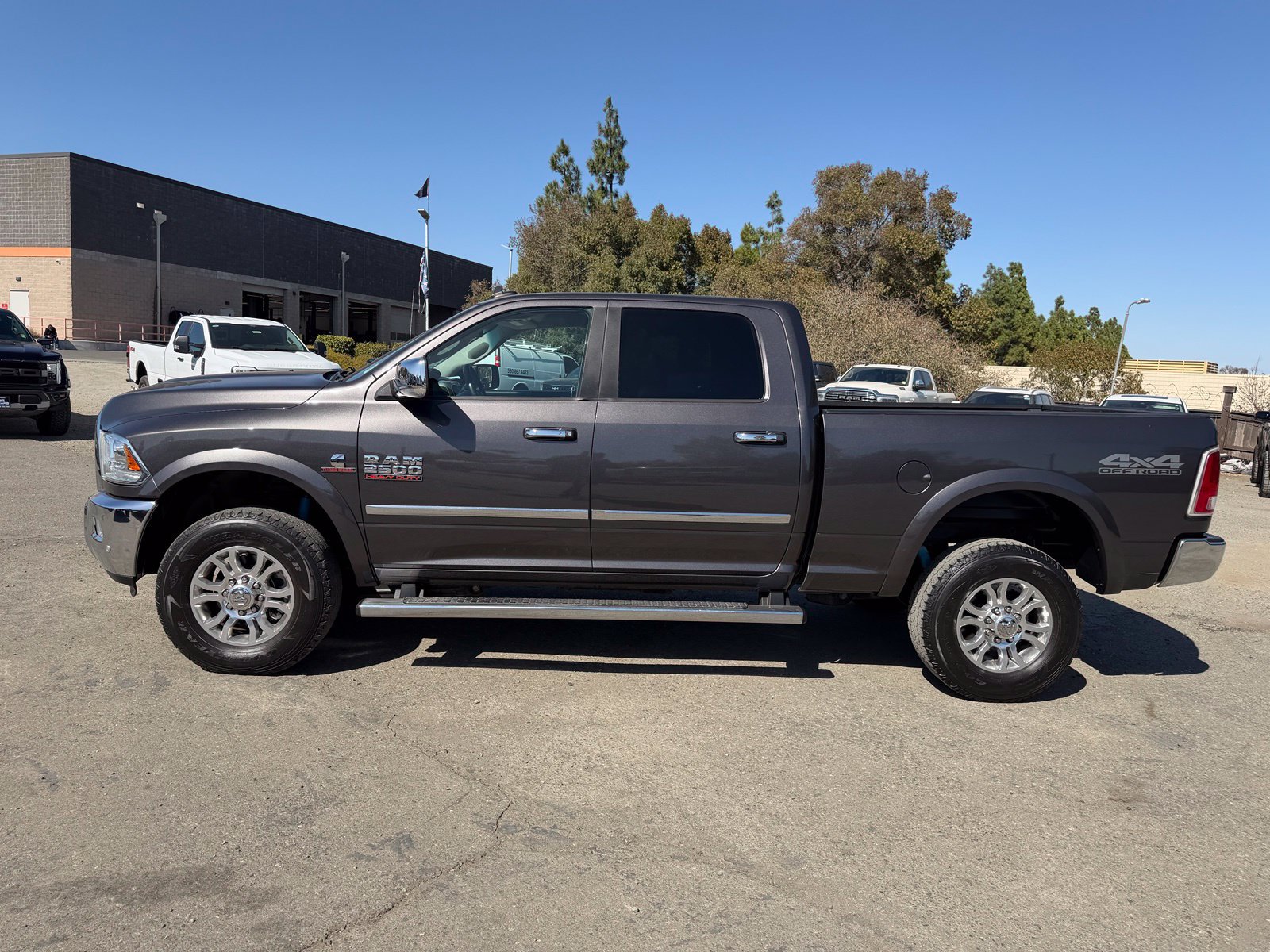 Used 2018 RAM 2500 Laramie w/ Off Road Package AWD/4WD image 2