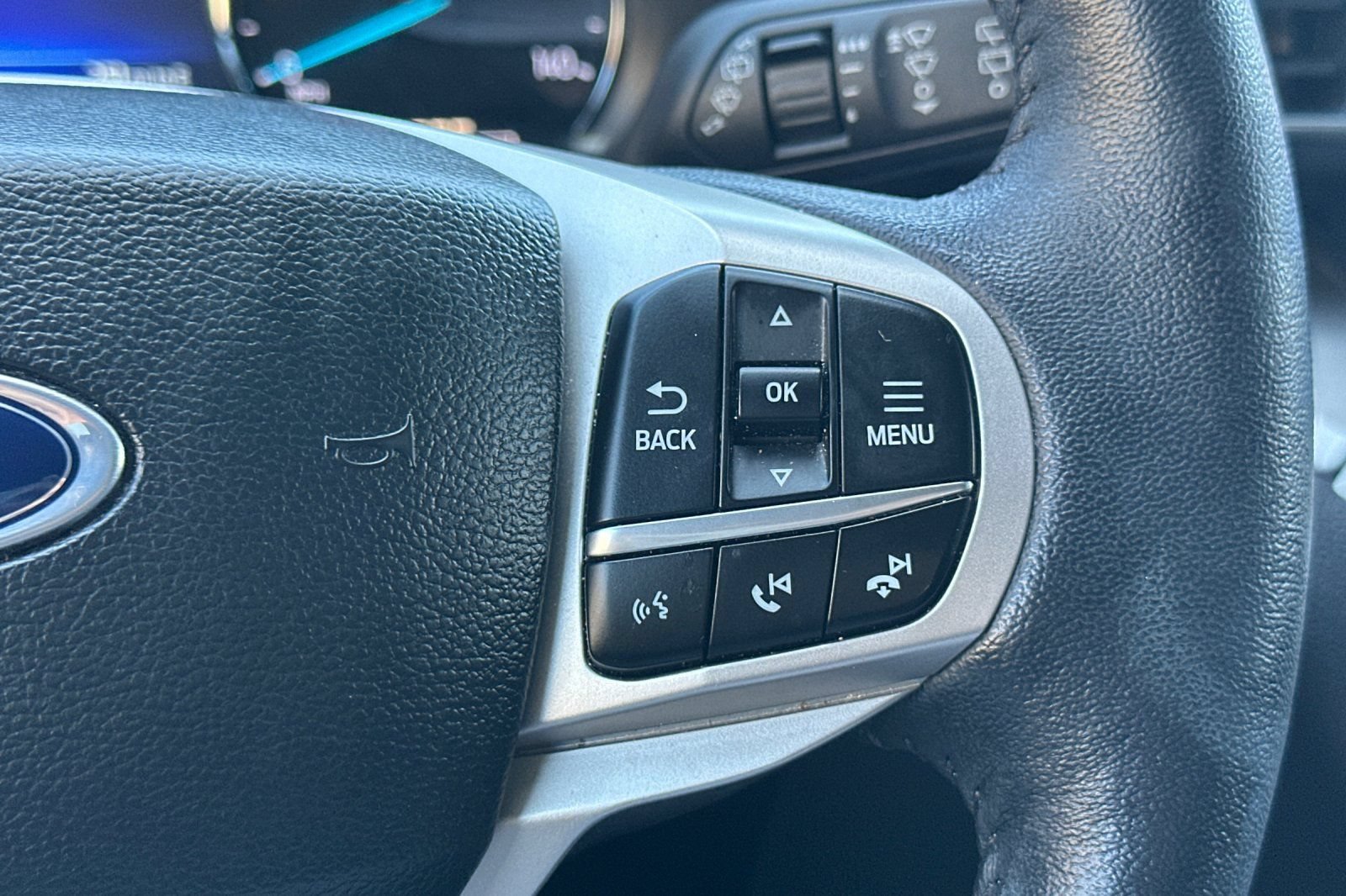 Certified 2023 Ford Explorer XLT w/ Equipment Group 202A AWD/4WD image 40