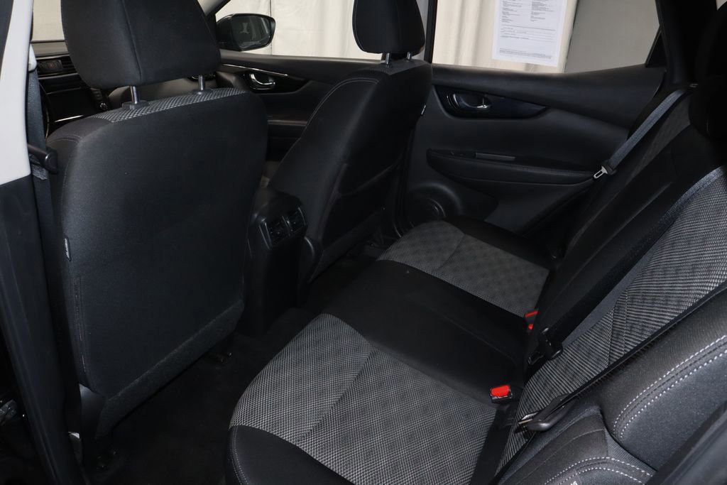 Used 2020 Nissan Rogue Sport SV w/ All-Weather Package image 20