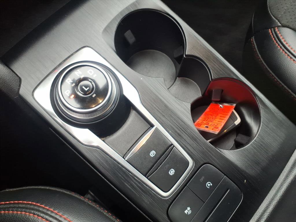 Certified 2022 Ford Escape SEL w/ SEL Stealth AWD Package image 21