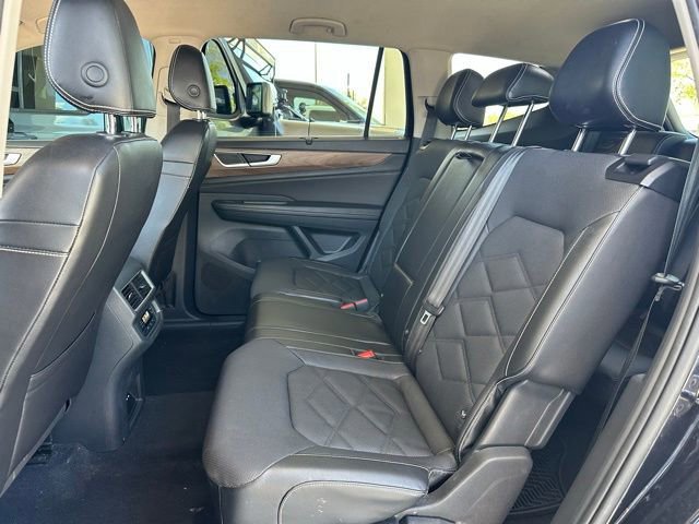 Used 2024 Volkswagen Atlas SE FWD image 14