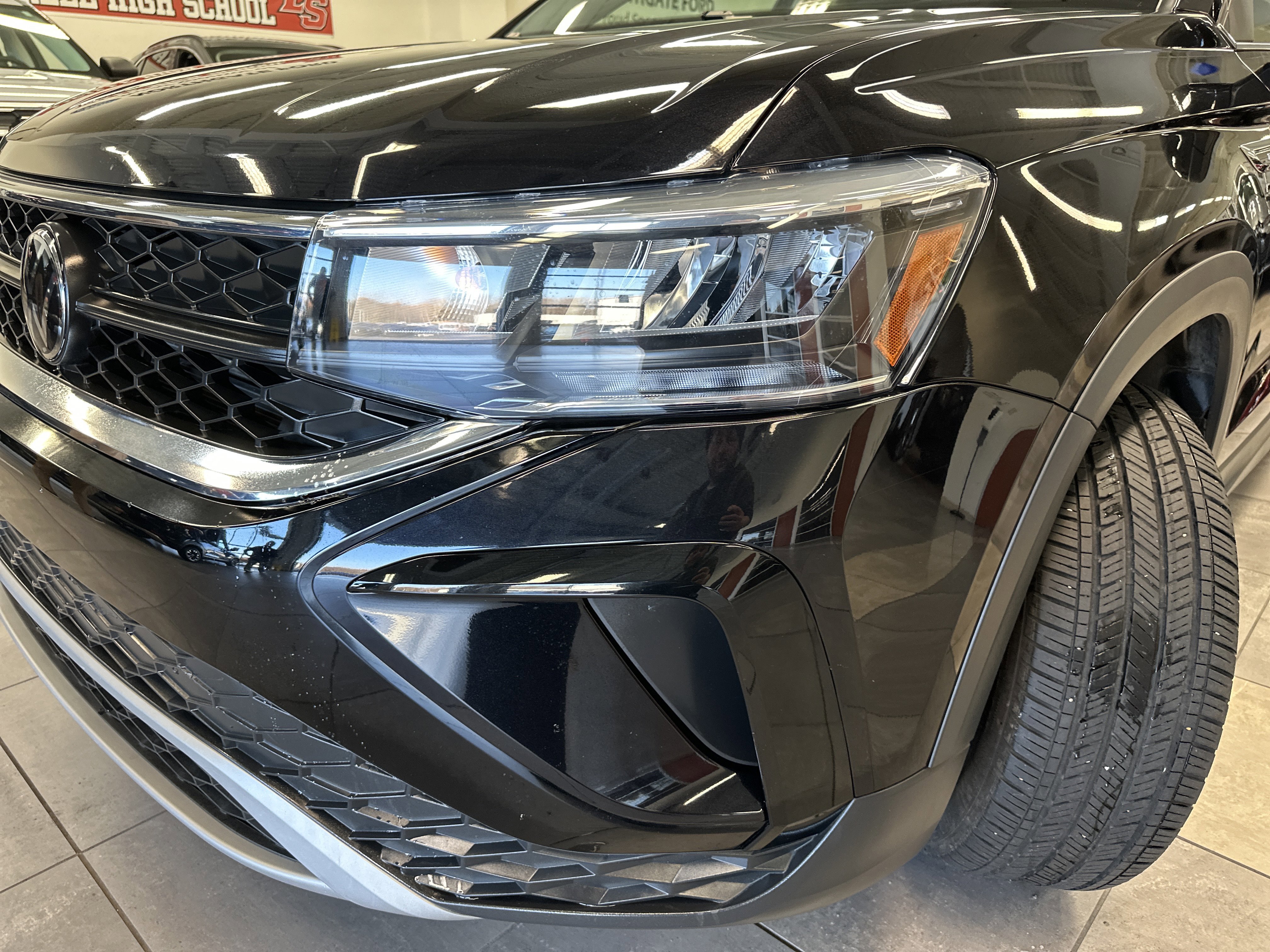 Used 2024 Volkswagen Taos SE image 20